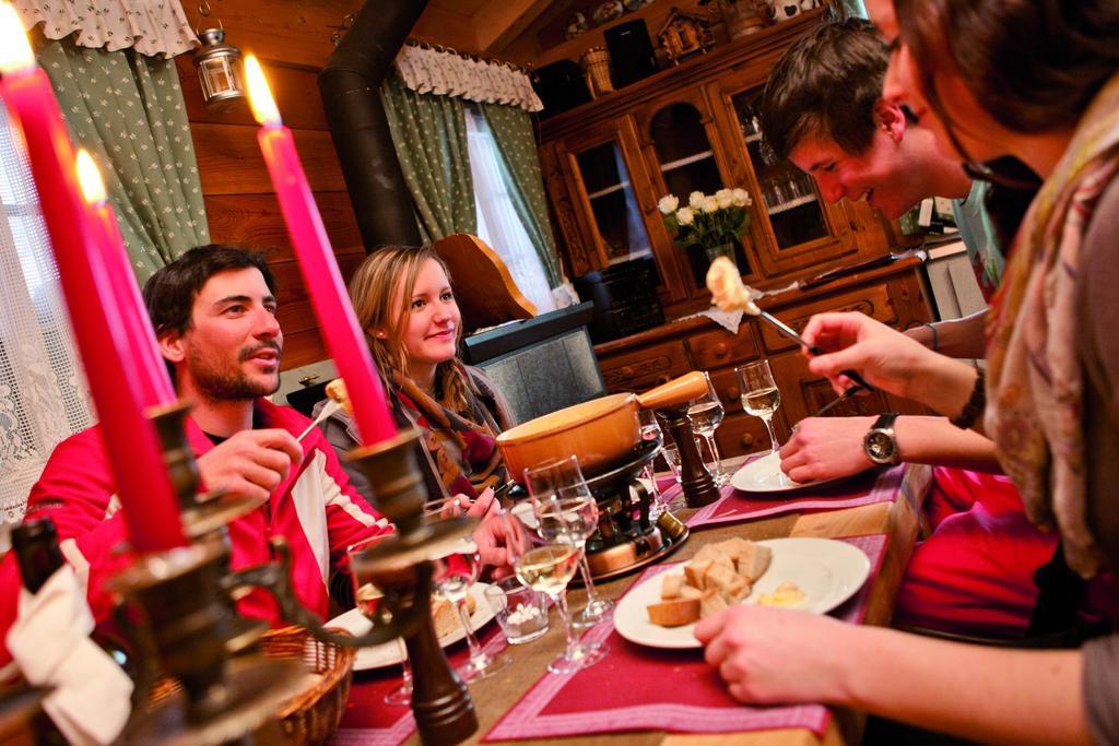 Alpenhotel Zur Wildi Lauchernalp Wiler Extérieur photo