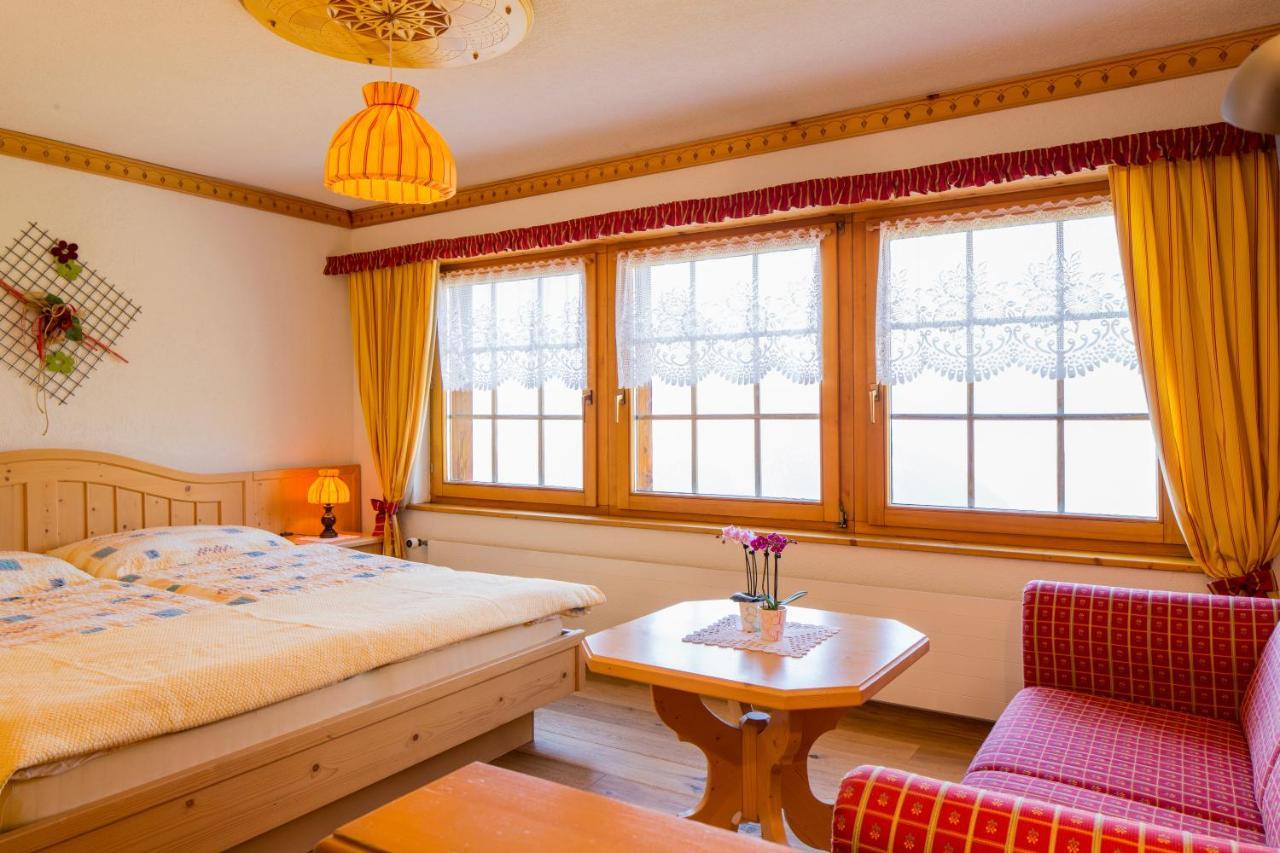 Alpenhotel Zur Wildi Lauchernalp Wiler Extérieur photo